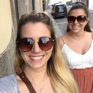 Meet your Posher, Eelisabeth